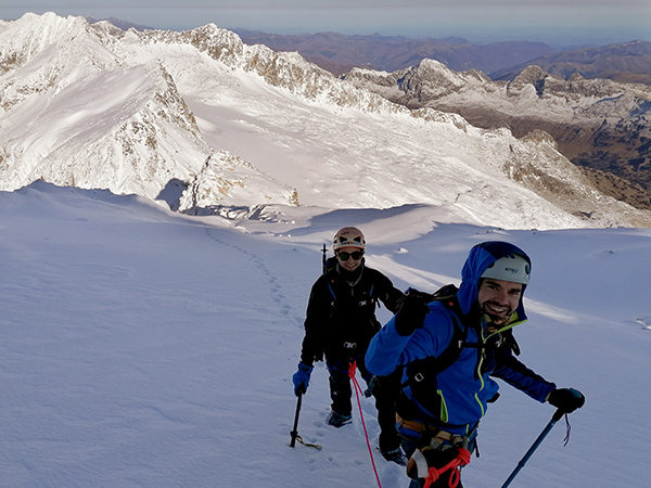 Pico Aneto con un Guia de Montaña